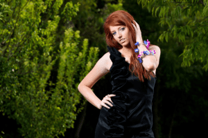 שמלת ערב שחורה להופעה אלגנטית בכל אירוע