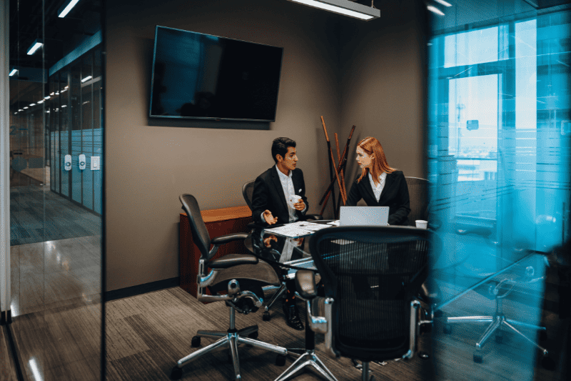 שירות מקצועי - מדוע חשוב וכדאי להשתמש בשירותי תרגום מקצועיים בלבד